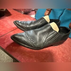 🖤👢VINTAGE 90s ankle booties
